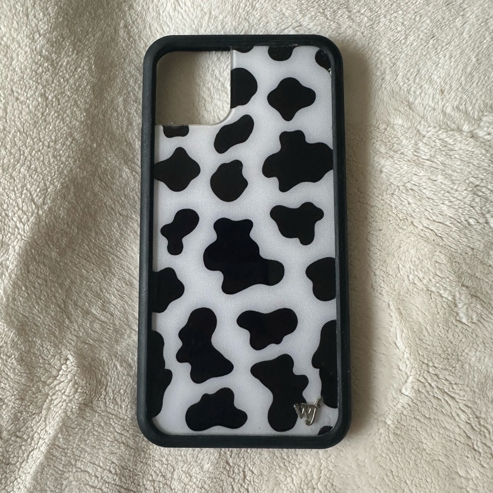 🖤 Wildflower “Moo Moo” iPhone 11 Pro Max Case 🖤